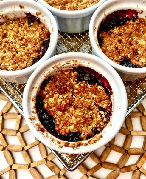 Przepis Blackberry Frozen Berry Crisp