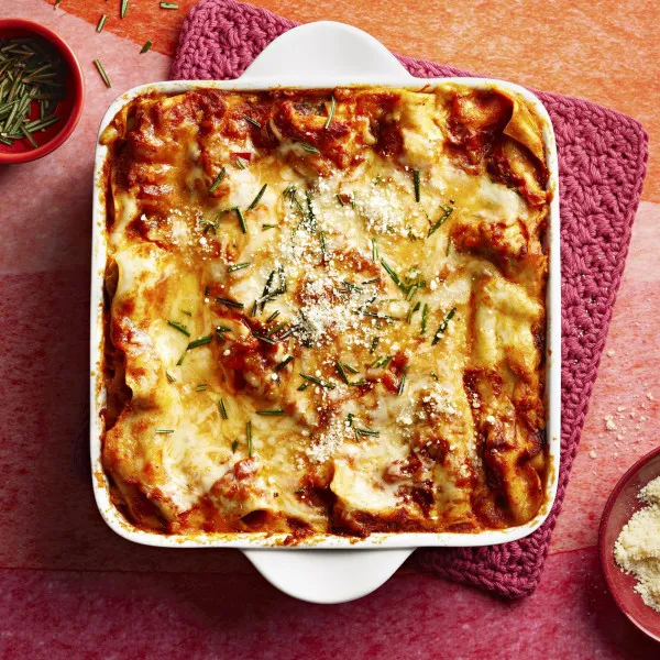 Przepis Włoska Lasagna Chorizo ​​i Grzybowa Z Sosem Beszamelowym