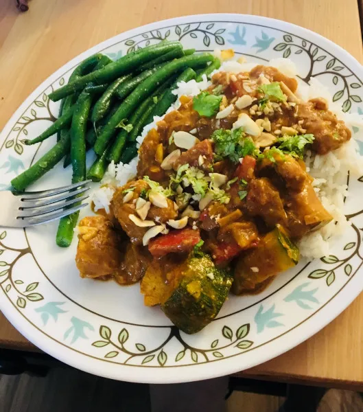 receta Curry de poulet aux cacahuètes du chef John's