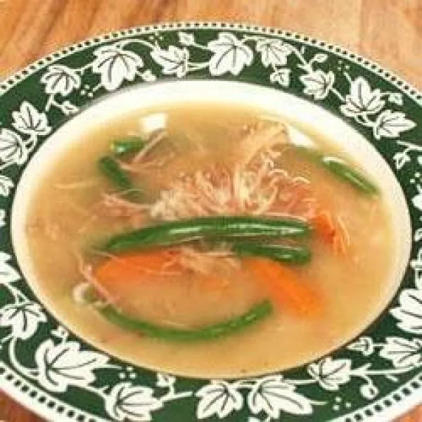 receta Soupe de carcasse de dinde de tante Wanda