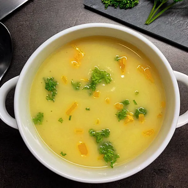 receta Soupe de pommes de terre facile et fromage