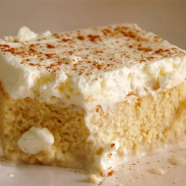 Przepis Tres Leches (ciasto mleczne)